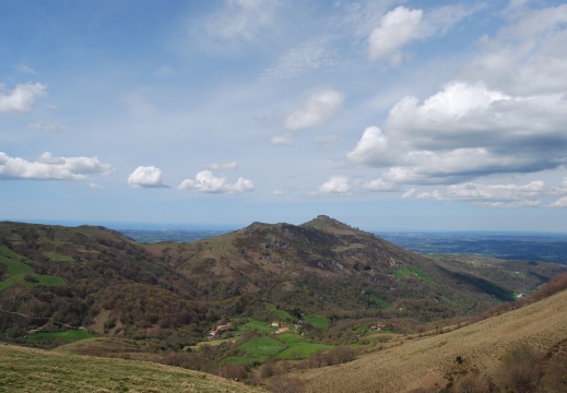 Montagnes Urrezti et Mondarrain