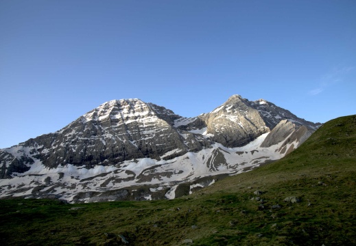 Pic du Taillon (3 144 m) et pic des Gabiétous oriental (3 031 m)